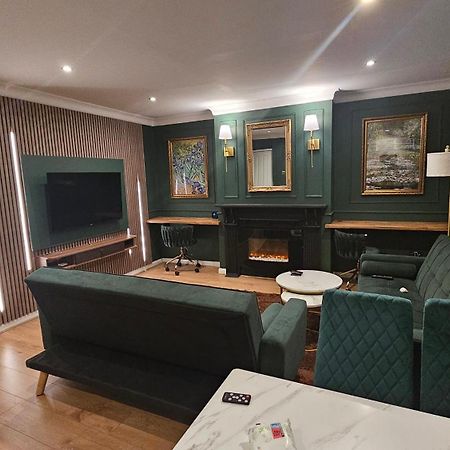 Luxurious Flat 19Min From London, 7Min To Station Διαμέρισμα Harrow Εξωτερικό φωτογραφία